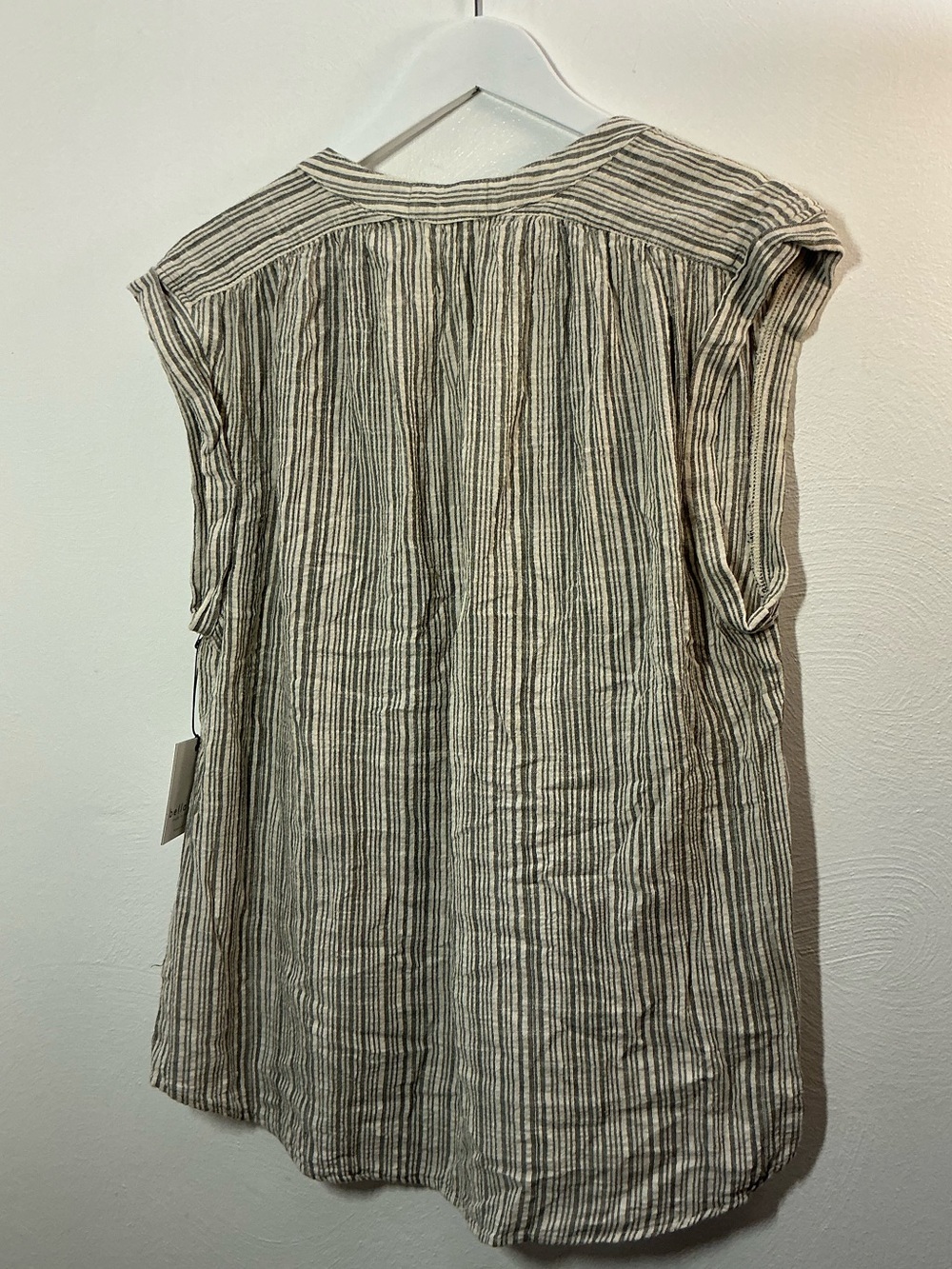 Bella Dahl Gray Striped Cap-Sleeve V-Neck Top Size Large - Picture 4 of 8